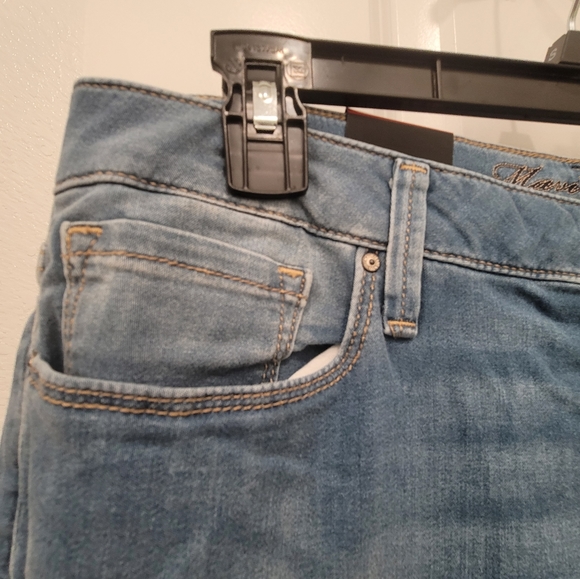 Clothing - Picture 2 of 4